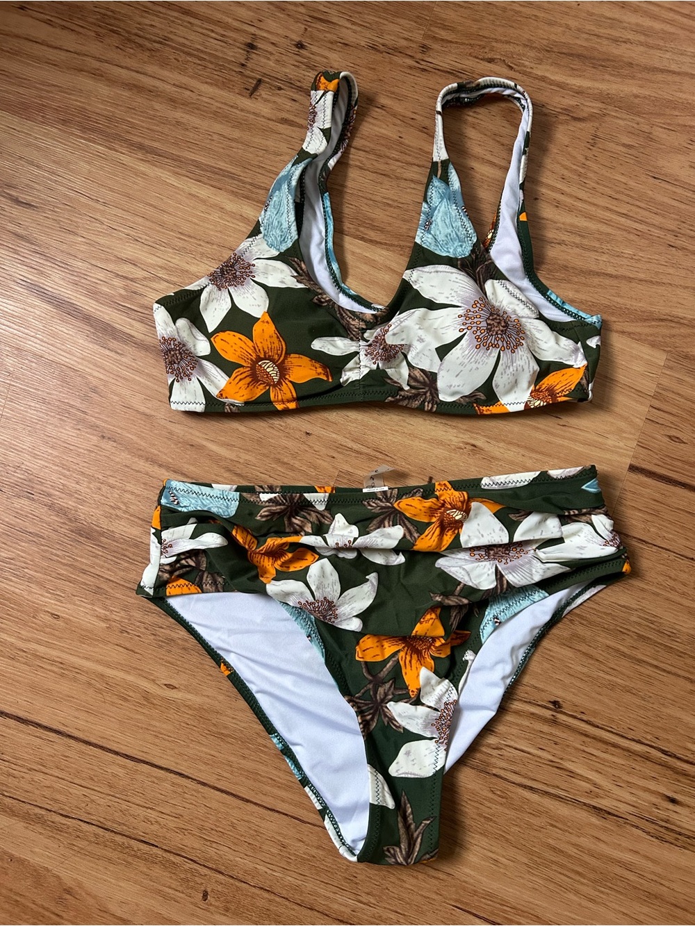 Cupshe Green Floral Bikini Set with White and Orange Flowers